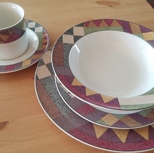 Dinner plate sets - serves 8